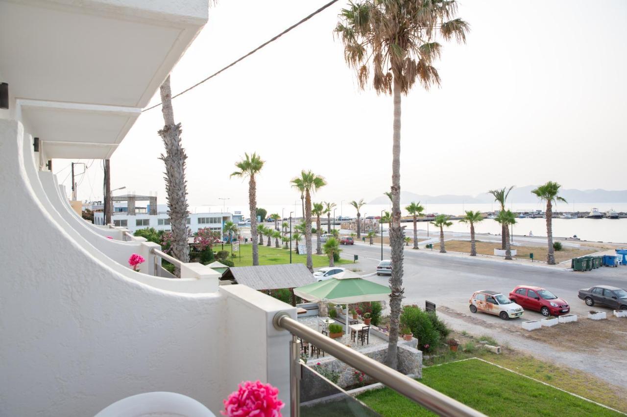 Sea Breeze Hotel Мастіхарі Екстер'єр фото