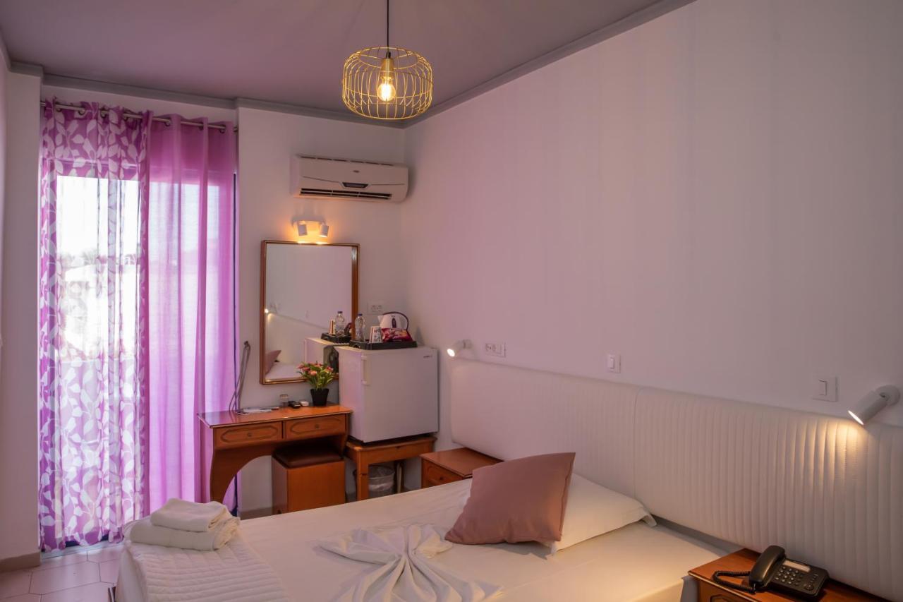 Sea Breeze Hotel Мастіхарі Екстер'єр фото